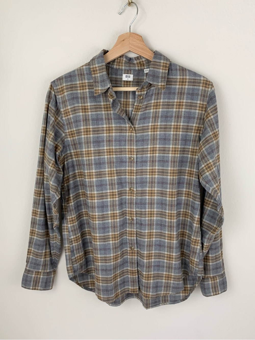 Uniqlo Plaid Flannel Long-Sleeve Button-Up Shirt Gray & Brown